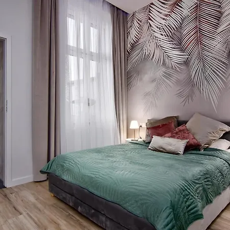 Apartament biały z jacuzzi-2